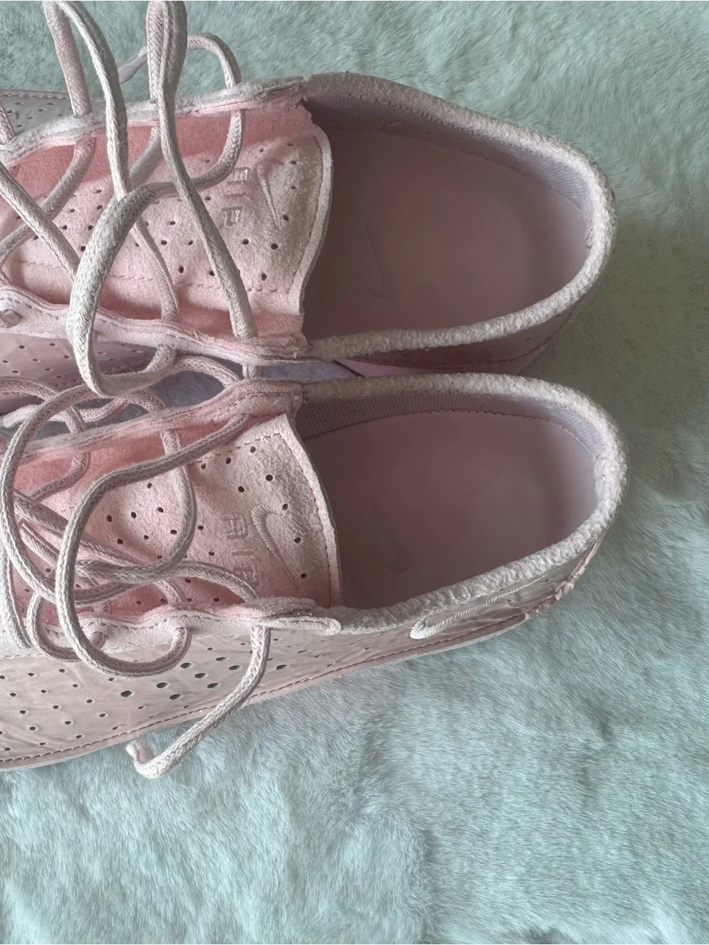 Nike Women's Light Pink Suede Lace-Up Sneakers never worn